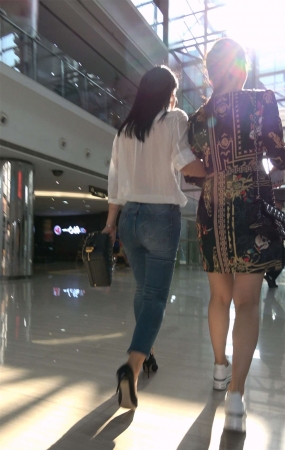 超性感白衬衫紧身牛仔裤女神姐姐