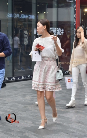 11-13 细高跟少妇