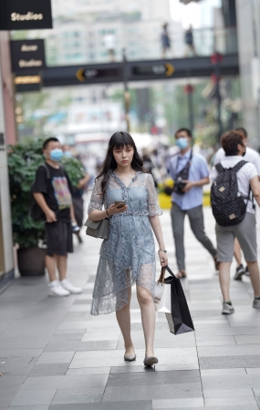 恬静气质女孩