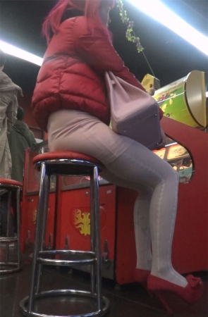 极品包臀短裙美女