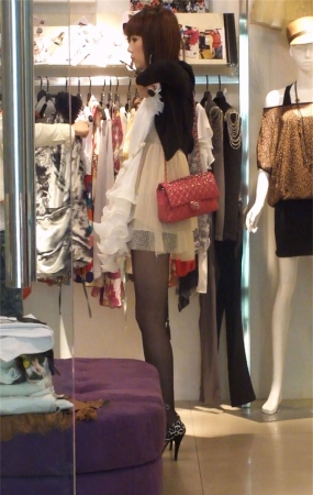 极品黑丝豹纹高跟美女