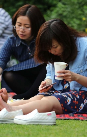 No819 诱惑少妇脸蛋甜美玉足原味，口味略重的艳足定能把你征服 第2套