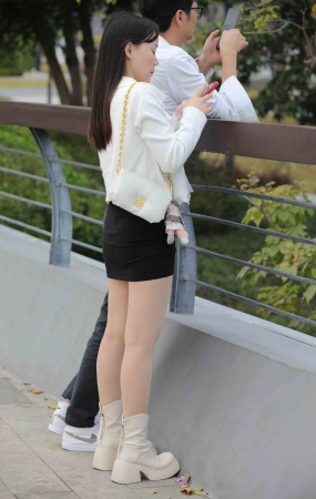 肉si美腿小姐姐