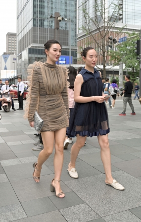 性感凉高跟美女