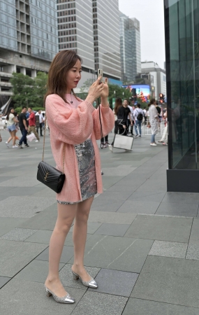 摄霸很有女人味的高跟少妇-7P