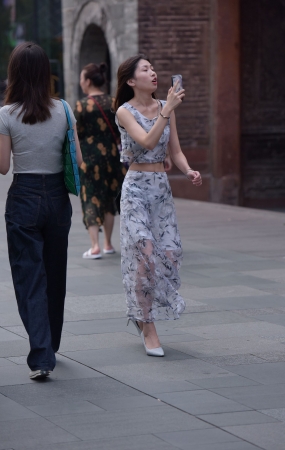瘦瘦的妹子