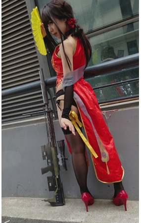 漂亮的coplay狙击美女