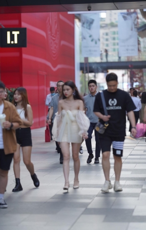 美腿小姐姐