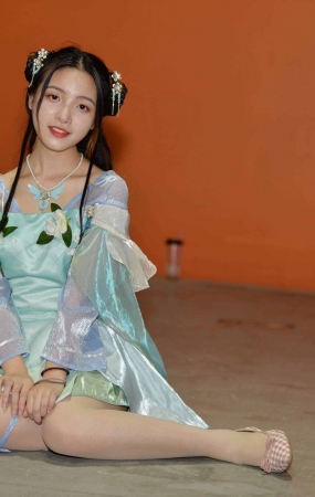 漂亮小妹