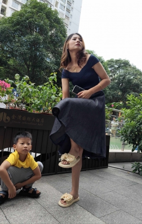 极品灰黑色气质美人