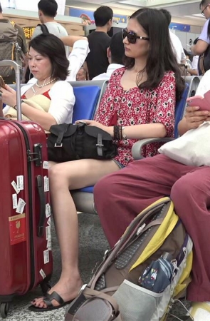 墨镜小姐姐