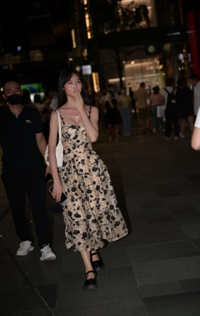 22812-15+61性感小姐姐