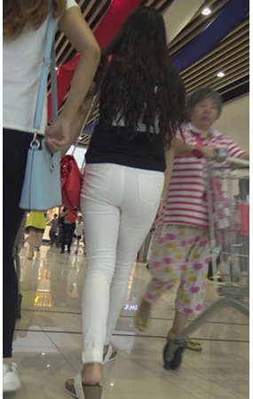 白裤小妹
