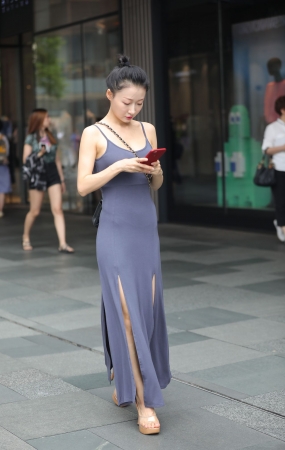 小性感的修身裙