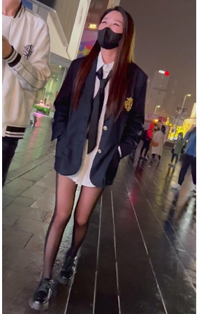 黑丝美女