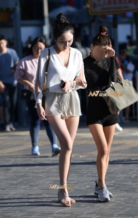 美腿少妇