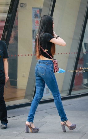 长腿牛仔