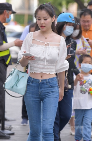 牛仔裤美女