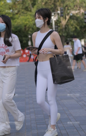 一袭白衣