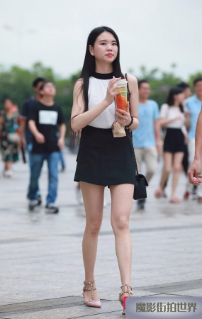 短裤，美腿，凉高3A1420[33.1M]