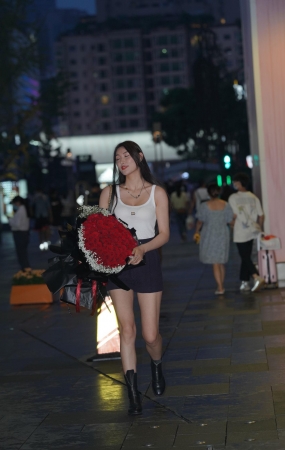红颜凝香 美丽大方