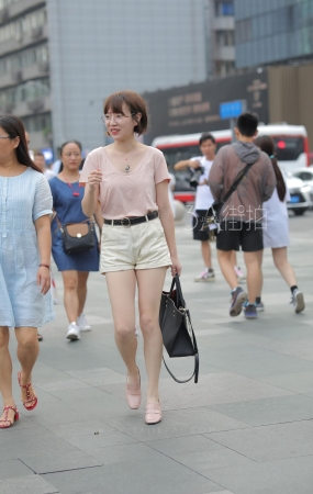 白皙女孩-12P