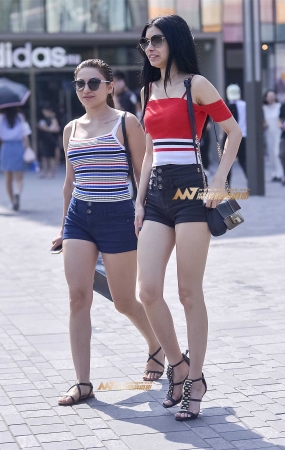 热裤性感美臀