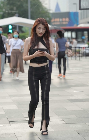 苗条身姿
