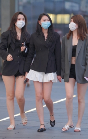 闺蜜逛街