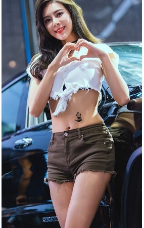 漂亮的车模小姐姐(64P)[1.03G/JPG]