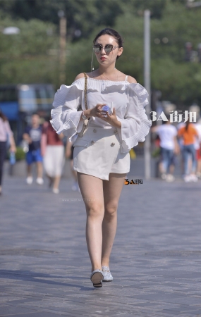 热裤时尚美女-9P