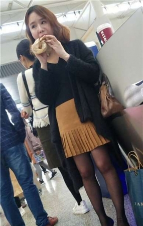 4k-性感少妇诱人黑丝秀色可餐