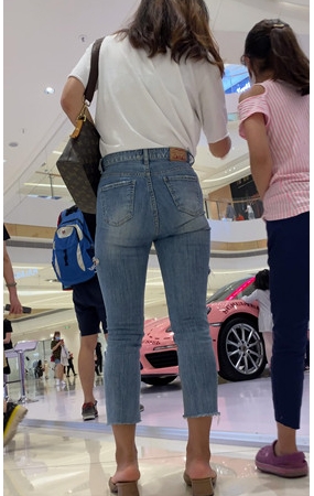 蓝牛美妇