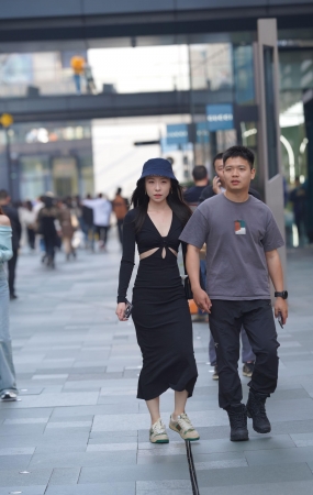 真不错的小黑裙