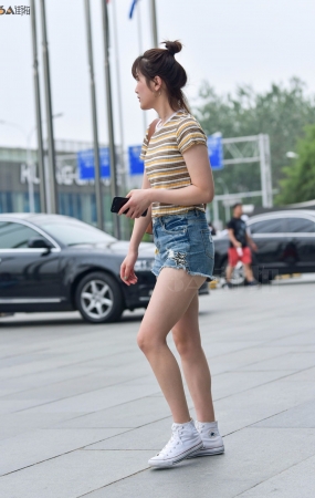 美腿热裤美女-17P