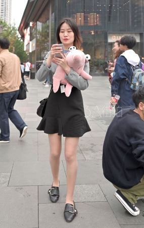 【摄霸】小姐姐穿的肉丝有点小性感-12P