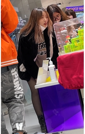 黑丝美女