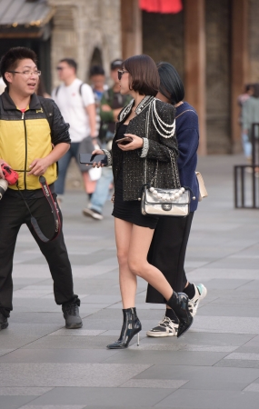 高挑美女