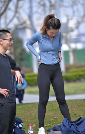 跳跃时出了一些尴尬状况