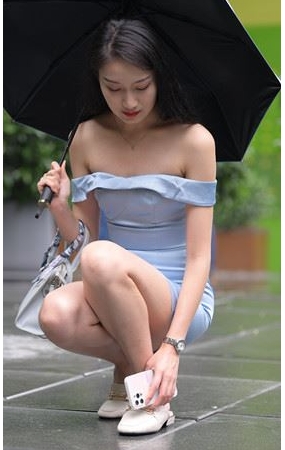 蓝色短裙美女【套图+视频】