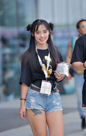 J68学妹
