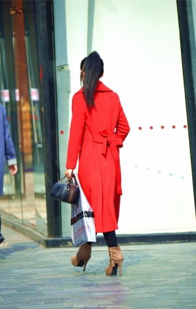 红色长衣高跟鞋漂亮美女风范-11P