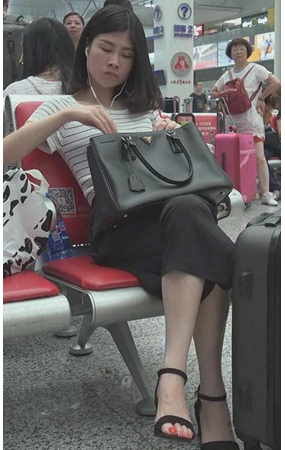 美足小姐姐