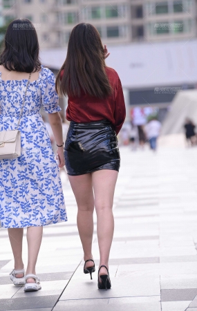 搭讪微胖高跟女孩