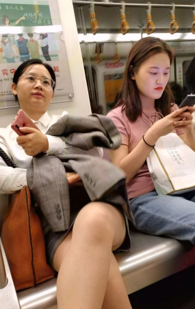 成熟风韵高跟女