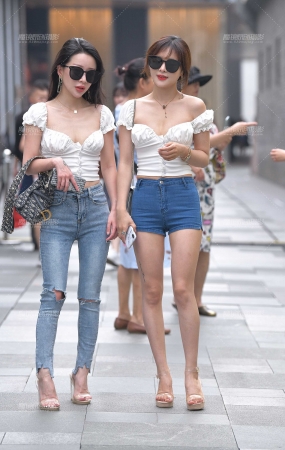 性感，倆闺蜜~
