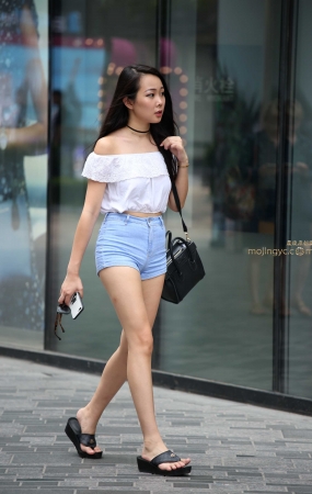 赛帖三，长腿翘臀美女
