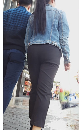 丰满黑裤