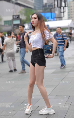 气质长发美女