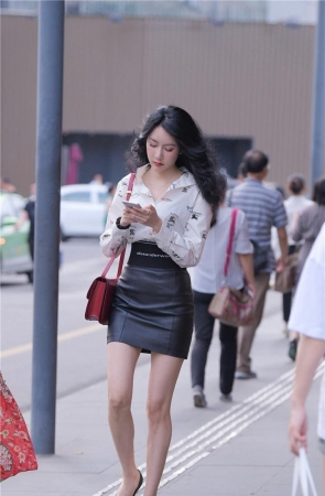 女神范的美腿高跟小姐姐3A308[787M]